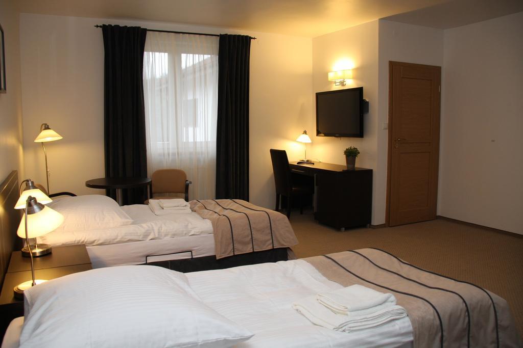 Kuklowka Conference Radziejowice Chambre photo